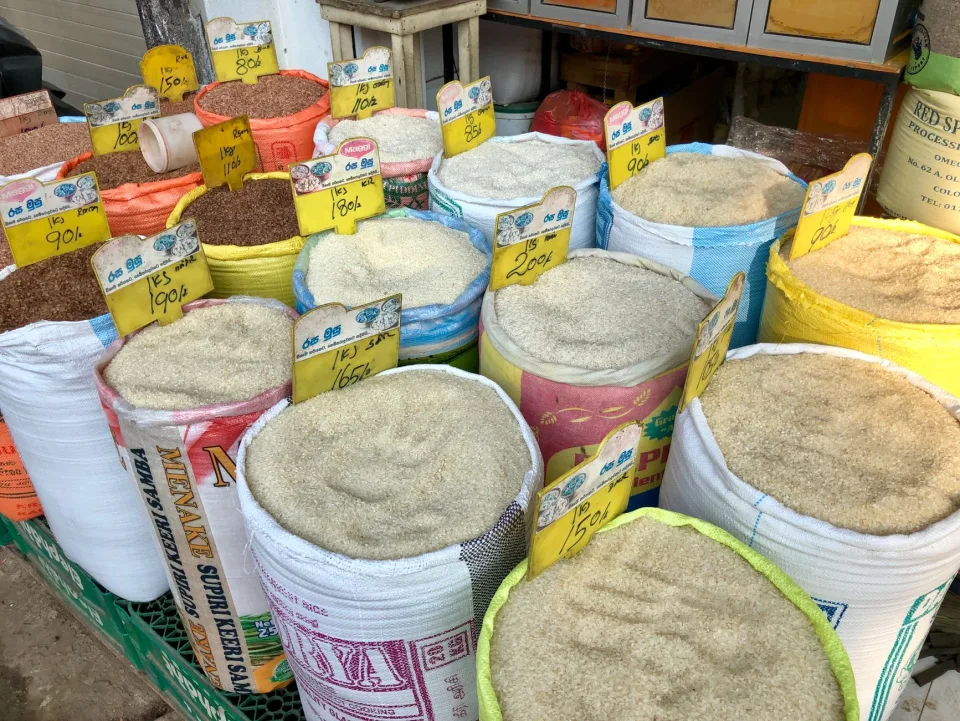 Gạo lứt nguyên cám